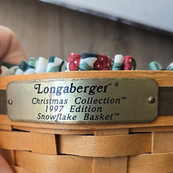 Longaberger Basket Christmas Collection 1997 Edition Snowflake Basket - Picture 2 of 10